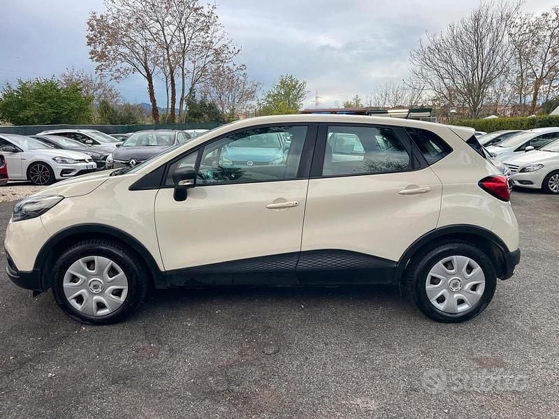 Occasion Renault Captur 90 ch (66 kW) 2015 Blanc SUV
