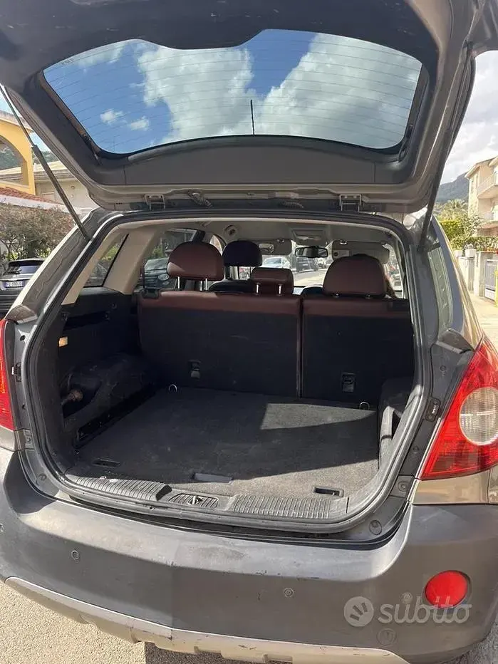 Usata Opel Antara 170 CV (125 kW) 2008 Marrone SUV