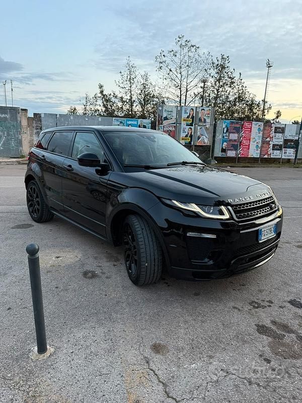 Usata Land Rover Range Rover evoque Dynamic 180 CV (132 kW) 2017 Nero SUV