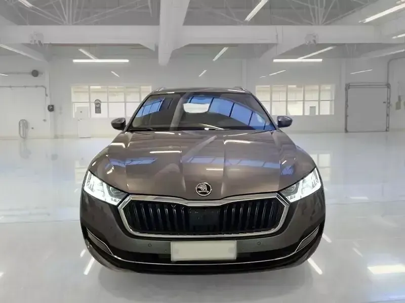 Usata Skoda Octavia Style 149 CV (109 kW) 2023 Station wagon