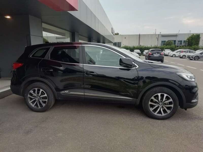 Second-hand Renault Kadjar Business 116 CP (85 kW) 2022 Negru SUV