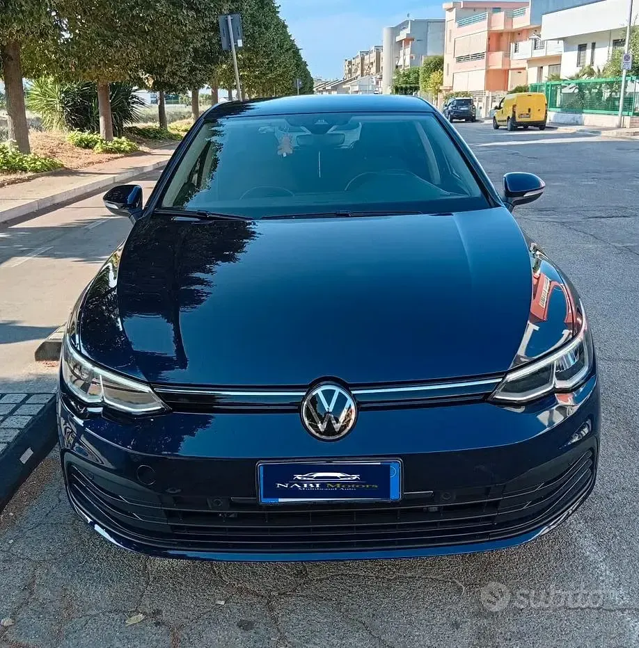 Usata VW Golf VII R-line 150 CV (110 kW) 2021 Bluazzurro Utilitaria