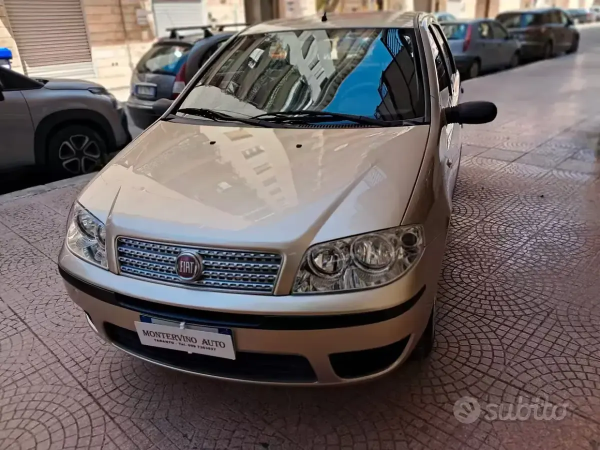 Usata Fiat Punto 60 CV (44 kW) 2010 Utilitaria