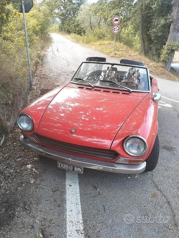 Usata Fiat 124 Spider Sport 90 CV (66 kW) 1960 Rosso Cabrio