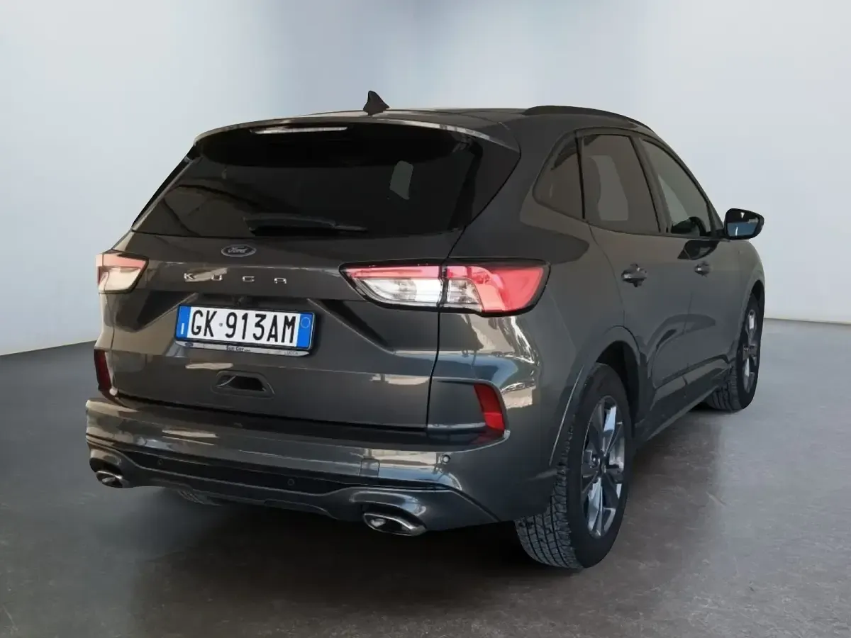 Usata Ford Kuga ST-Line 120 CV (88 kW) 2022 Nero SUV