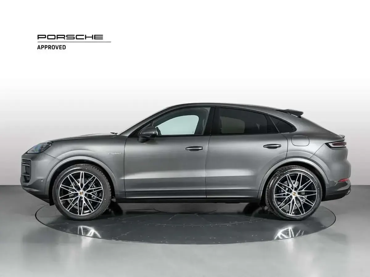 Usata Porsche Cayenne 470 CV (345 kW) 2025 Grigio SUV