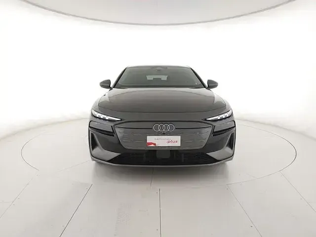 Usata Audi A6 e-tron S-Line 210 kW (286 CV) 2025 Grigio daytona perla Berlina