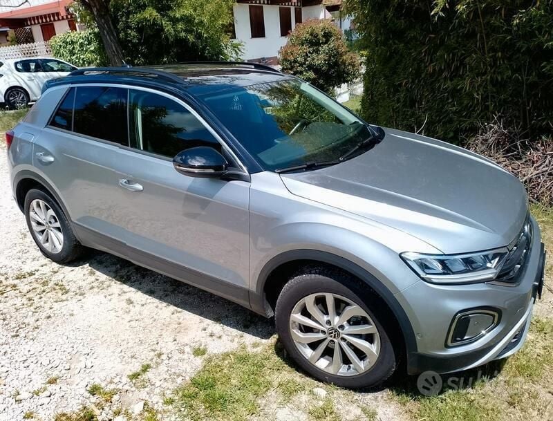 Usata VW T-Roc 150 CV (110 kW) 2021 Grigio SUV
