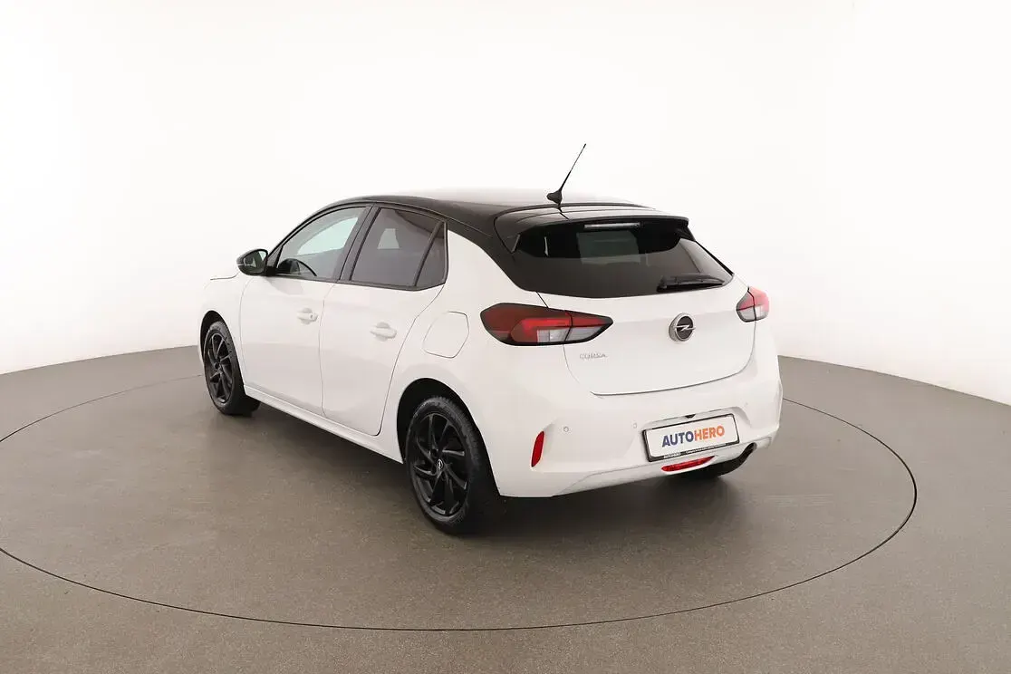 Usata Opel Corsa Design & Tech 75 CV (55 kW) 2022 Bianco Utilitaria