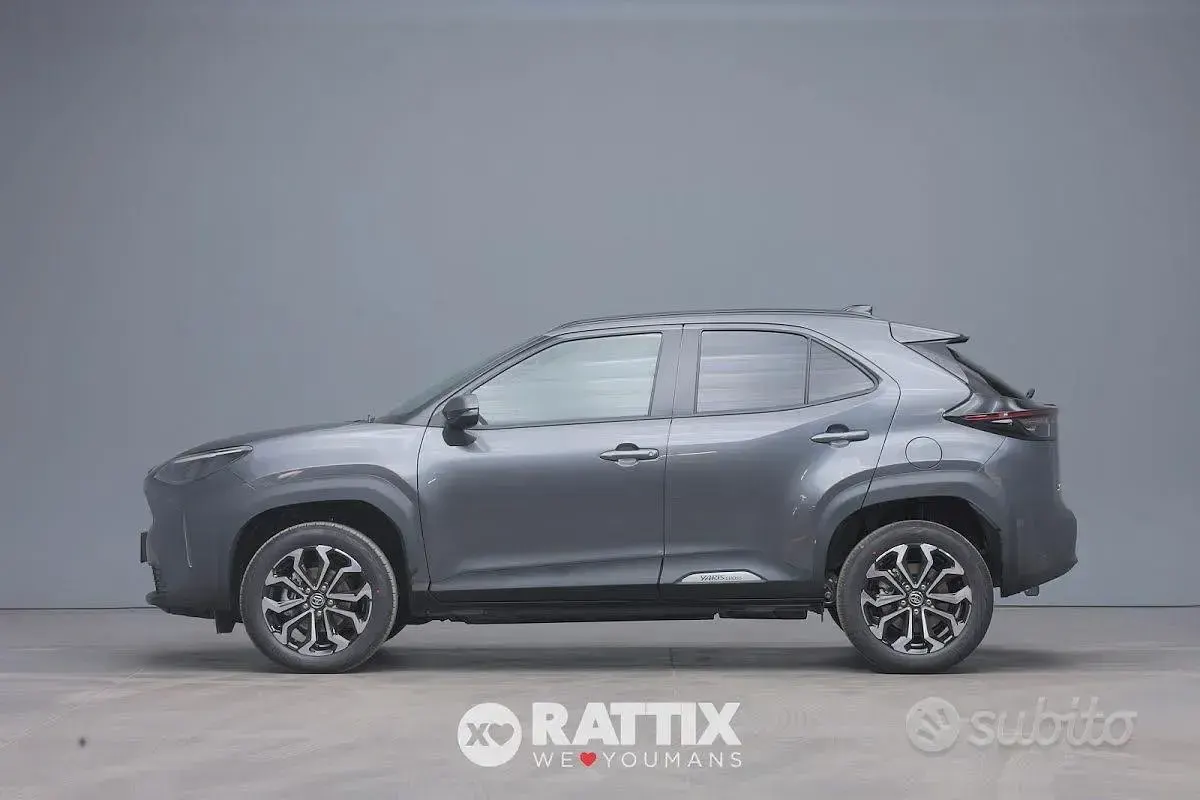 Nuova Toyota Yaris Cross Trend 92 CV (67 kW) 2026 Grigio SUV