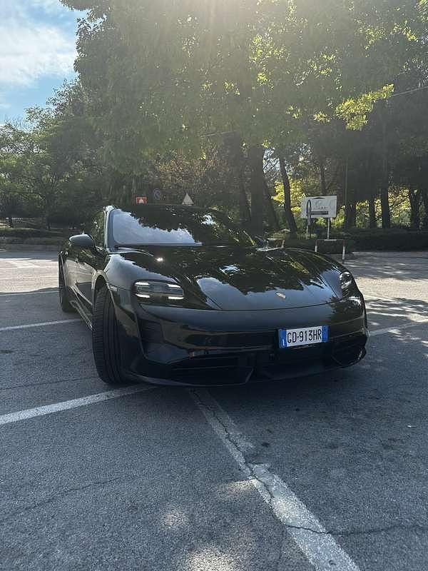 Usata Porsche Taycan 4S Performance Package 345 kW (470 CV) 2021 Nero Berlina