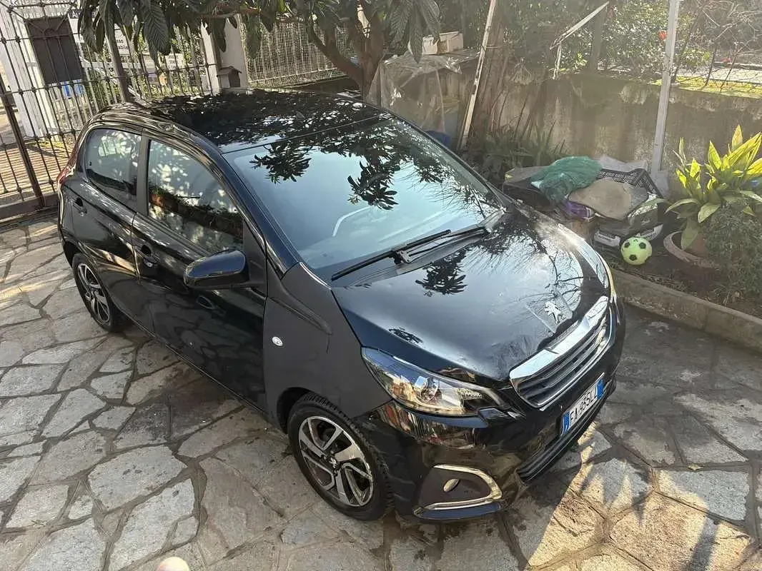 Usata Peugeot 108 Allure 82 CV (60 kW) 2016 Nero Utilitaria