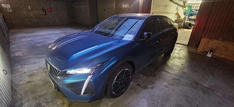 Usata Peugeot 408 GTi 150 CV (110 kW) 2023 Blu/azzurro Berlina