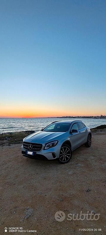 Usata 2018 Mercedes GLA200 Edition SUV | 21.500 € - Immagine 1/4