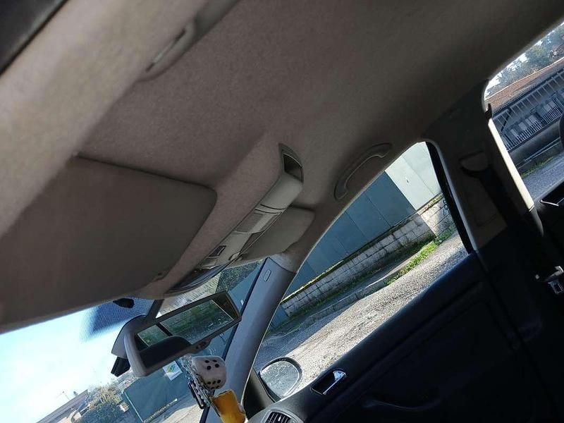 Usata VW Golf IV Trendline 75 CV (55 kW) 2004 Berlina