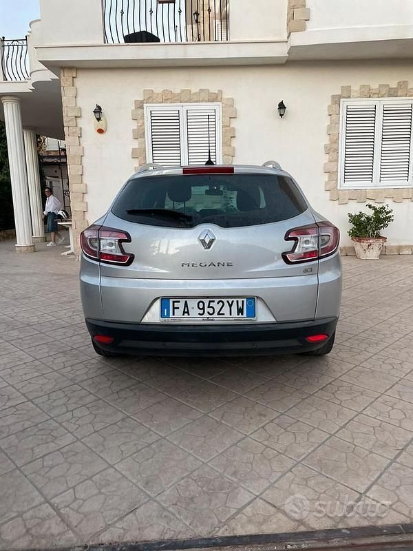 Usata Renault Mégane GrandTour 132 CV (97 kW) 2015 Grigio Station wagon