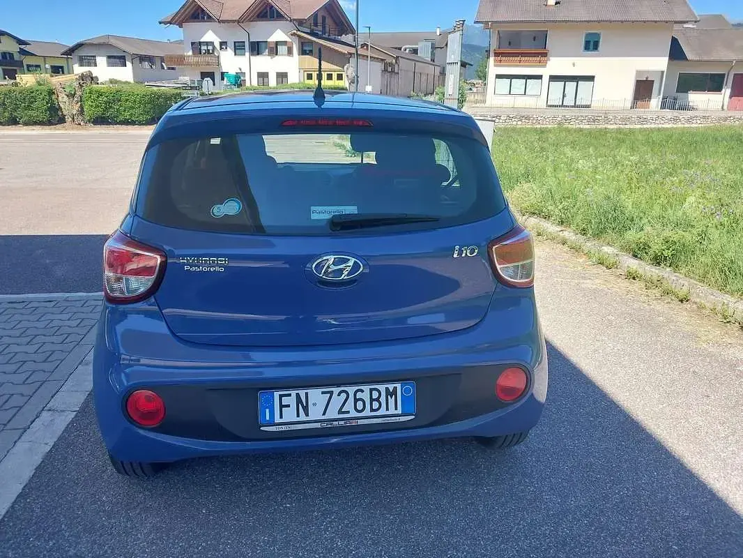 Usata Hyundai i10 69 CV (50 kW) 2018 Bluazzurro Utilitaria