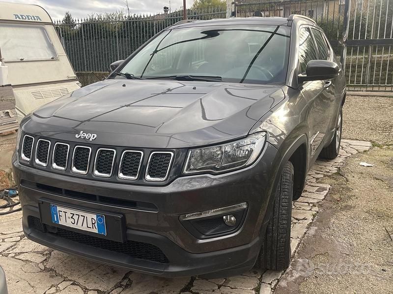 Usata Jeep Compass Limited 140 CV (102 kW) 2018 Grigio SUV