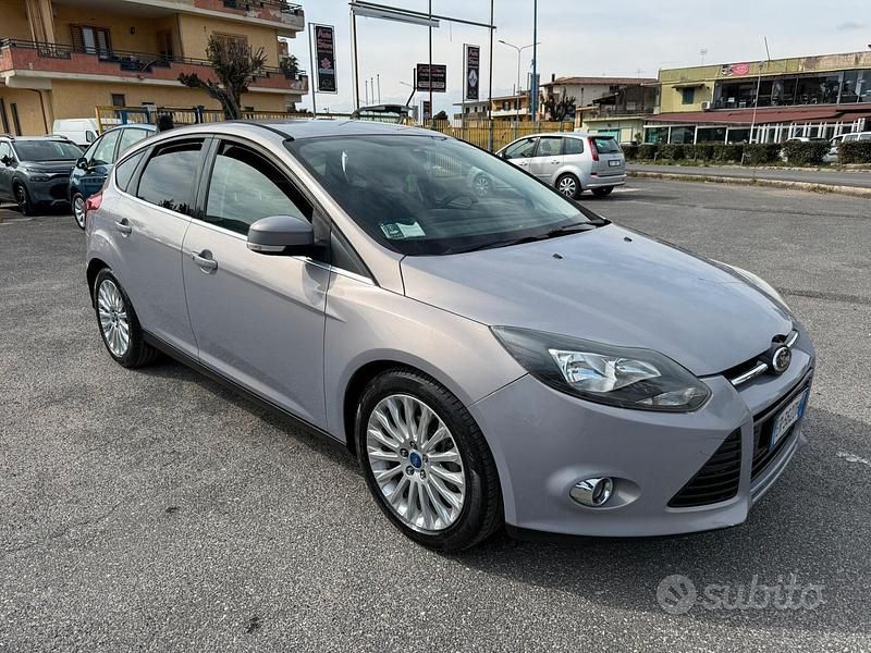 Usata Ford Focus Titanium 116 CV (85 kW) 2013 Grigio Berlina