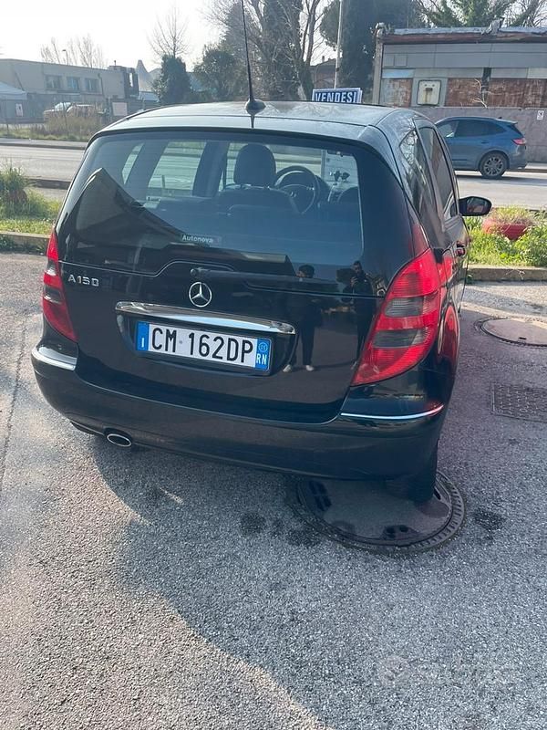 Usata Mercedes A150 95 CV (69 kW) 2005 Nero Utilitaria
