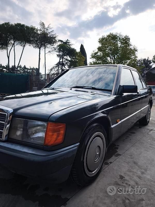 Usata 1993 Mercedes 190 Tre volumi | 4500 € - Immagine 1/4