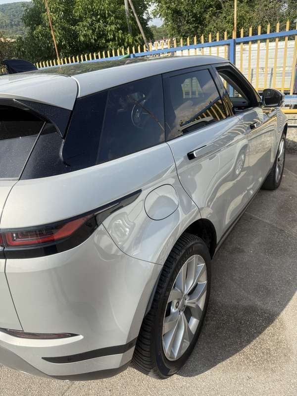 Usata 2019 Land Rover Range Rover evoque First Edition SUV | 28.000 € (Ottimo prezzo) - Immagine 1/4