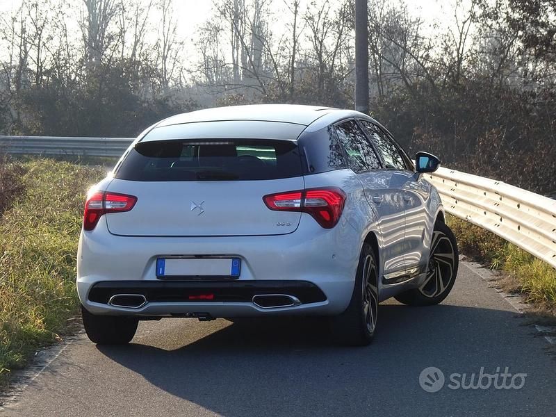 Usata DS Automobiles DS5 Sport Chic 181 CV (133 kW) 2017 Bianco Utilitaria