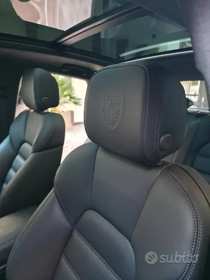 Usata Porsche Macan 265 CV (194 kW) 2022 Grigio SUV