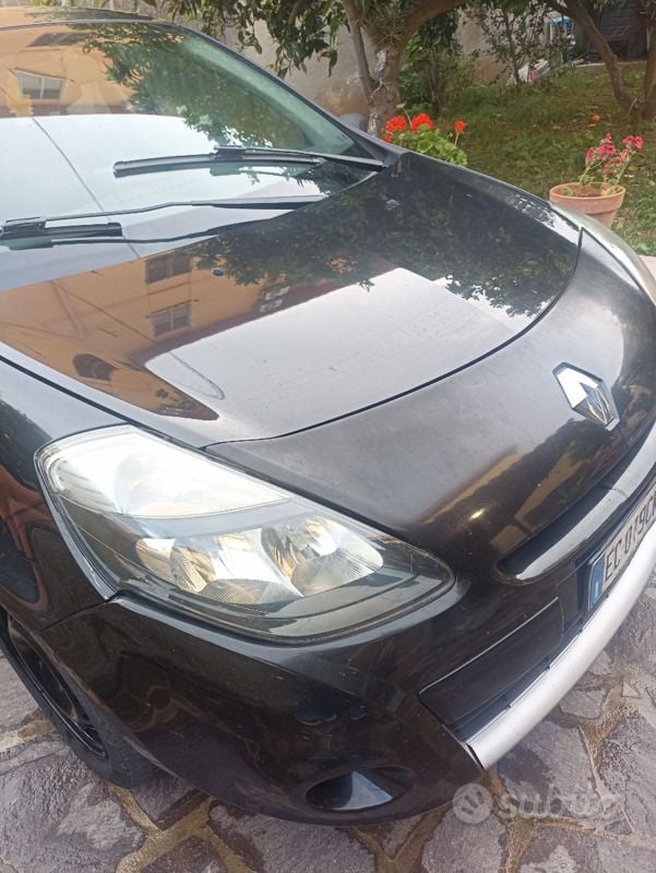 Usata Renault Clio II 2010 Nero Utilitaria