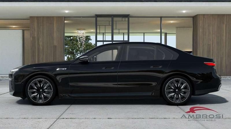 Nuova BMW i7 484 kW (659 CV) 2025 Nero Berlina
