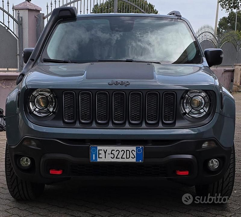 Usata Jeep Renegade Trailhawk 170 CV (125 kW) 2015 SUV