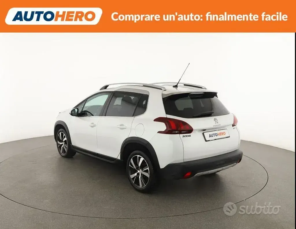 Usata Peugeot 2008 110 CV (80 kW) 2017 Bianco SUV