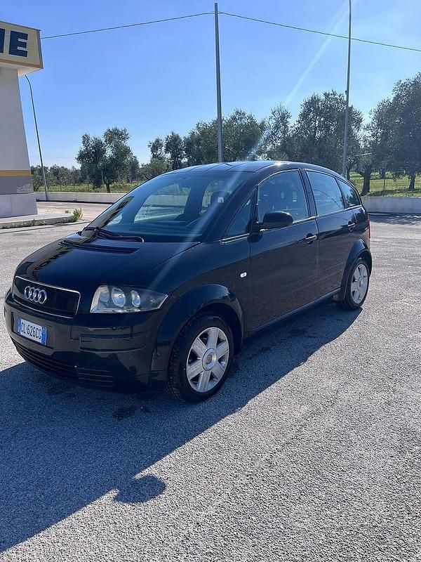Nero Usata 2001 Audi A2 Utilitaria | 4200 € (Molto cara) - Immagine 1/4