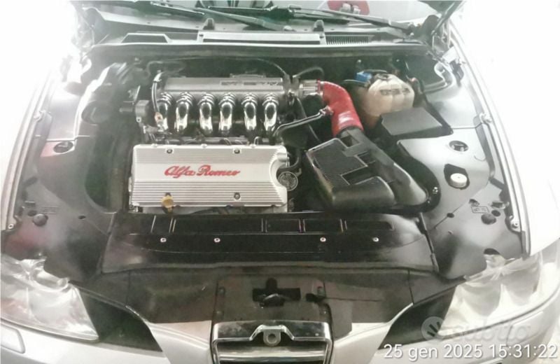 Usata Alfa Romeo 166 Distinctive 240 CV (176 kW) 2004 Argento Berlina