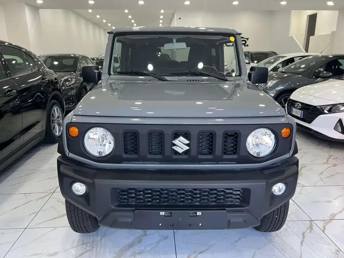 Nuova Suzuki Jimny 102 CV (75 kW) 2026 Argento SUV