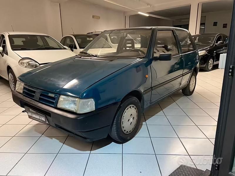 Usata Fiat Uno 45 CV (33 kW) 1990 Blu Utilitaria