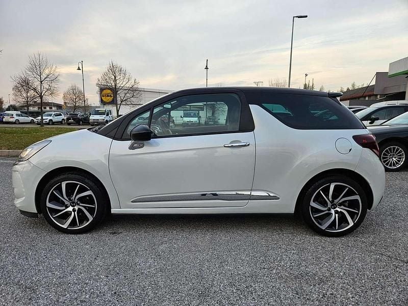 Usata DS Automobiles DS3 Sport Chic 120 CV (88 kW) 2017 Bianco perlato Berlina