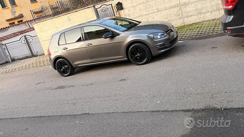 Usata VW Golf VII 110 CV (80 kW) 2014 Berlina