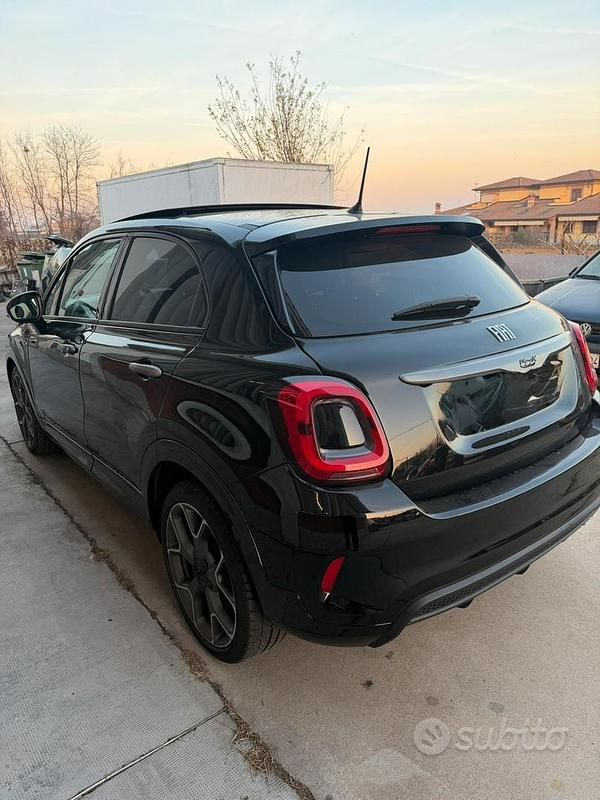 Usata Fiat 500 Sport 120 CV (88 kW) 2022 Nero Station wagon