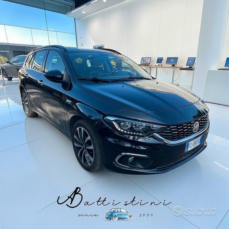 Usata Fiat Tipo Lounge 119 CV (87 kW) 2017 Nero Station wagon