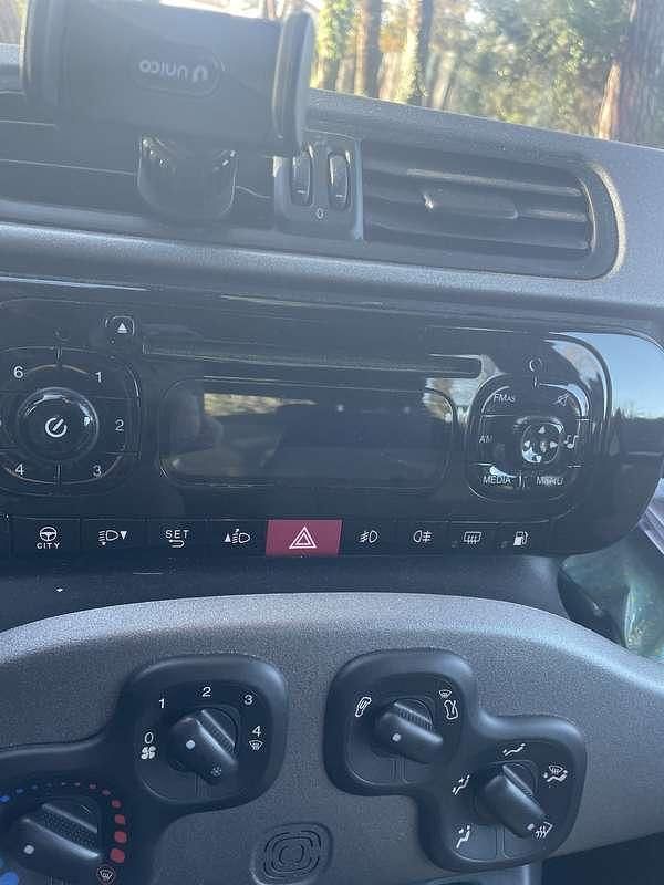 Usata 2014 Fiat Panda Easy Due volumi | 8900 € (Molto cara) - Immagine 1/4