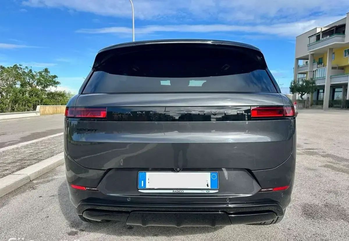 Usata Land Rover Range Rover Sport Autobiography 351 CV (258 kW) 2024 Grigio SUV