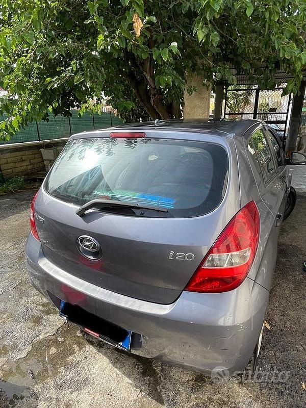 Usata Hyundai i20 78 CV (57 kW) 2009 Grigio Utilitaria