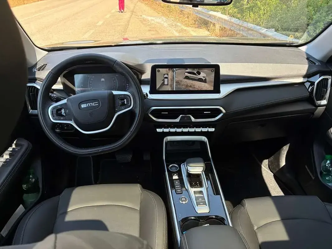 Usata EMC SEI 147 CV (108 kW) 2025 Nero SUV