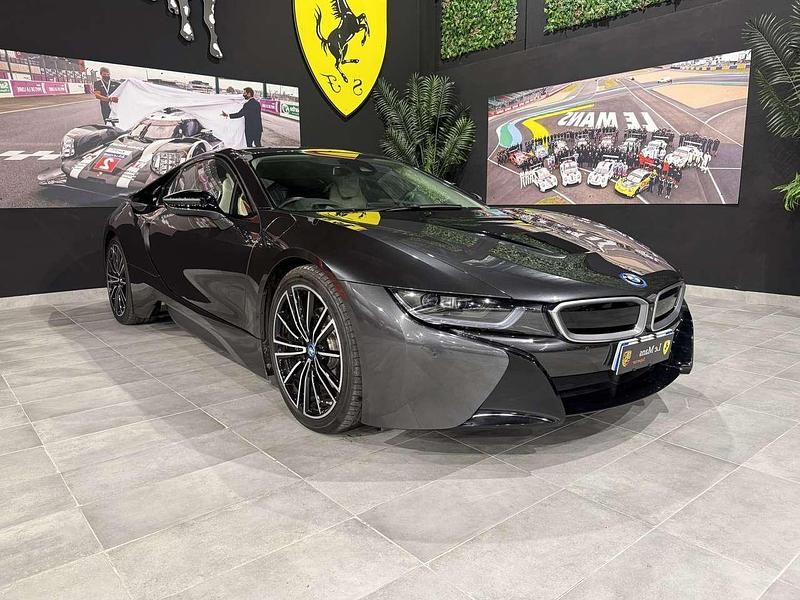 Usata BMW i8 231 CV (169 kW) 2020 Sophisto grey Coupé