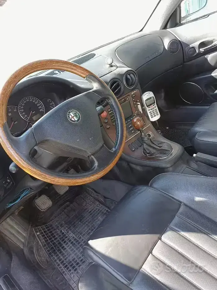 Usata Alfa Romeo 166 140 CV (102 kW) 2001 Grigio Berlina