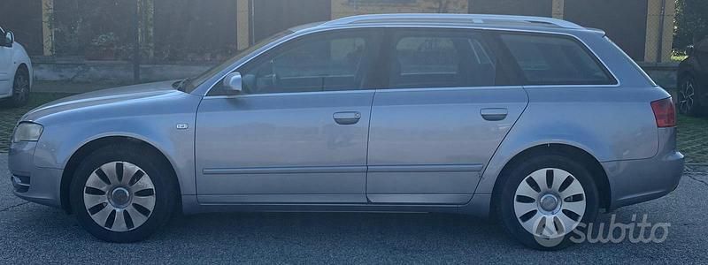 Usata Audi A4 140 CV (102 kW) 2005 Grigio Station wagon