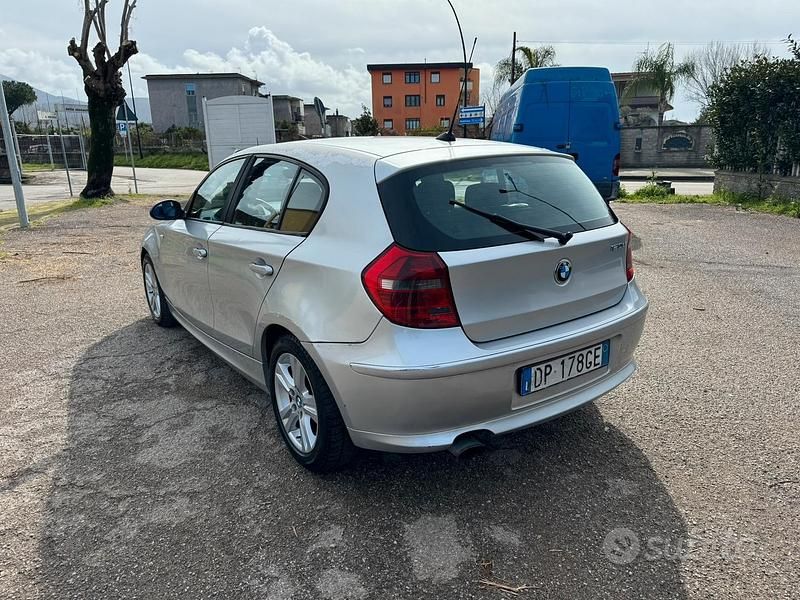 Usata BMW 120 2008 Grigio Utilitaria