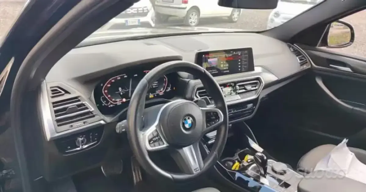 Usata BMW X4 M Sport 184 CV (135 kW) 2024 Nero SUV