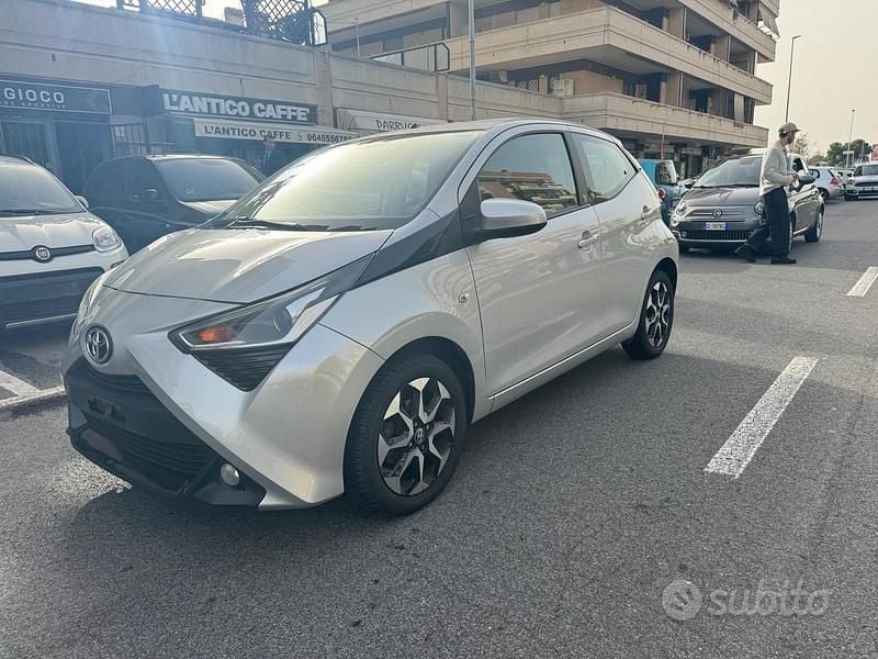 Brugt Toyota Aygo Connect Style 72 HK (52 kW) 2020 Grå Hatchback